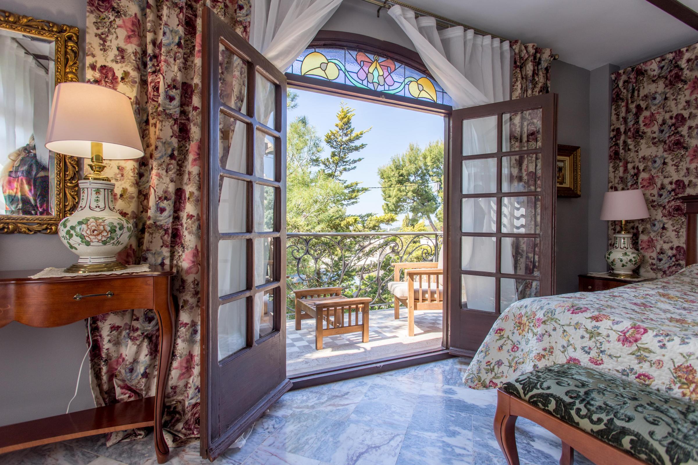 Family apartments with balcony